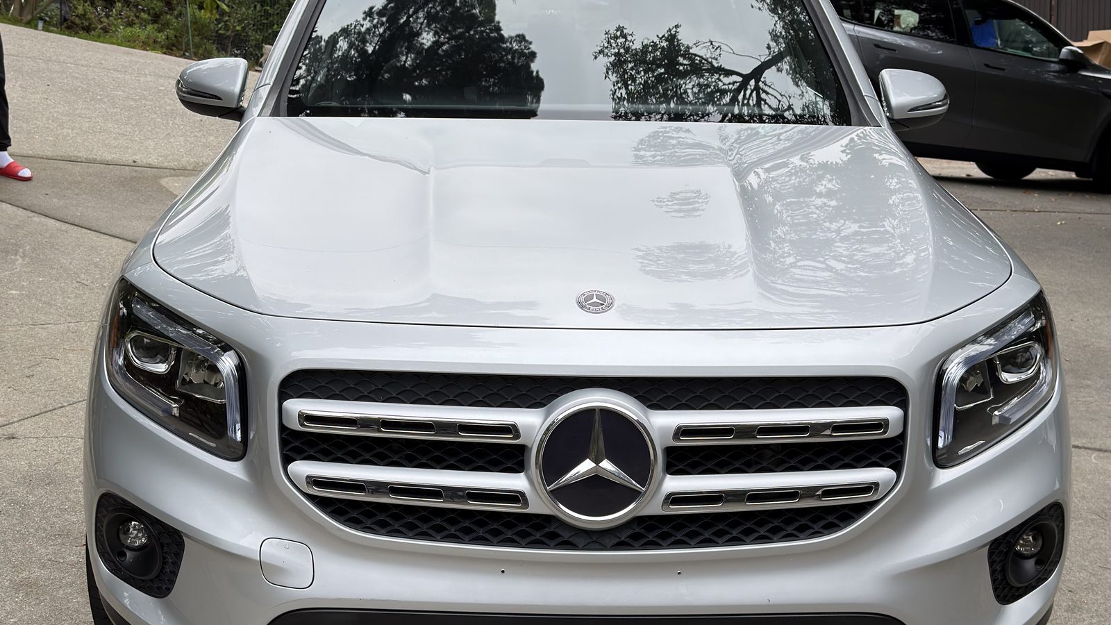 The same Mercedes-Benz GLB 250 after an ICON detail — grille and bumper crisp, paint reflecting cleanly